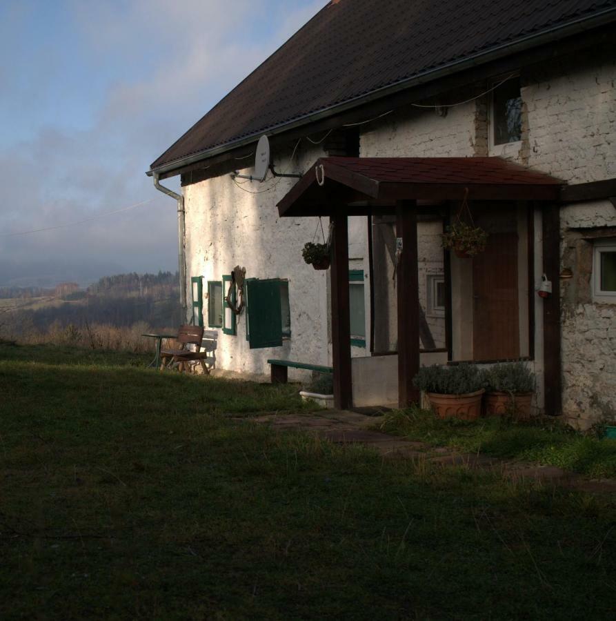 Dziki Domek Sierpnica Exterior photo